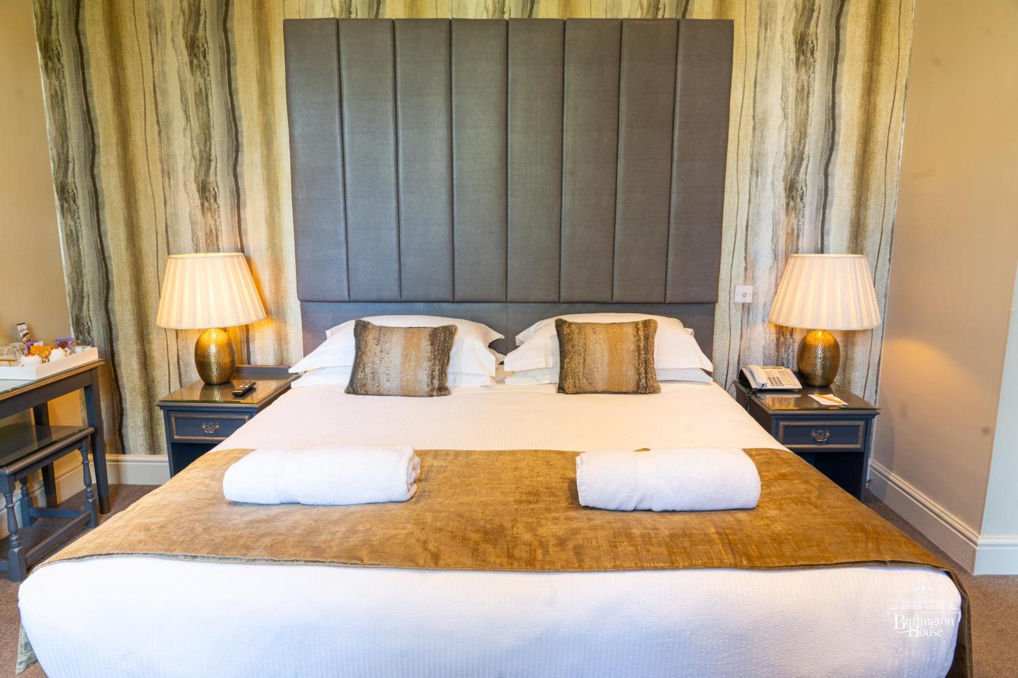 Burlington House Boutique Bed & Breakfast Oxford Ruang foto A bedroom at the hotel