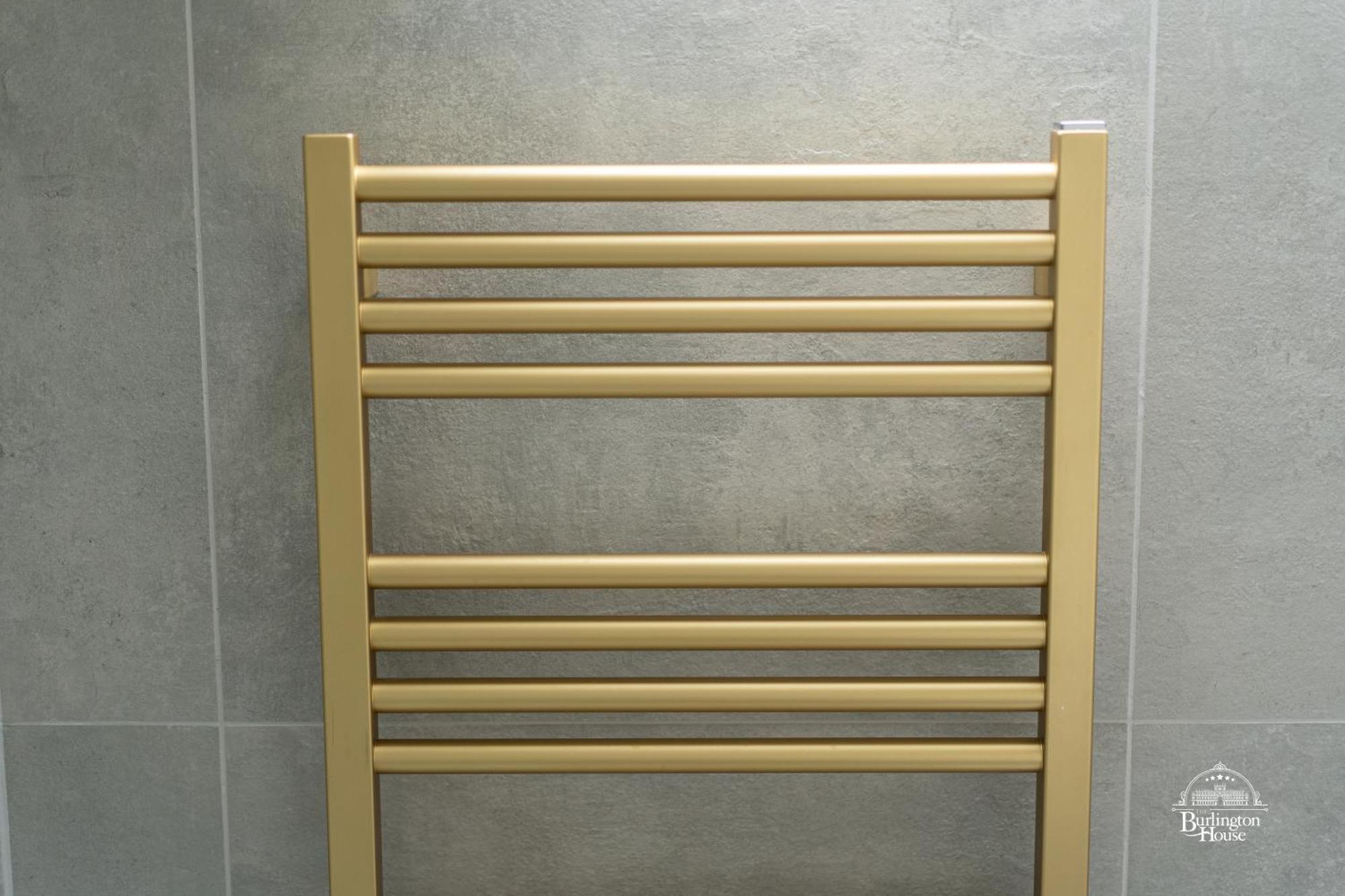 Burlington House Boutique Bed & Breakfast Oxford Ruang foto A heated towel rail