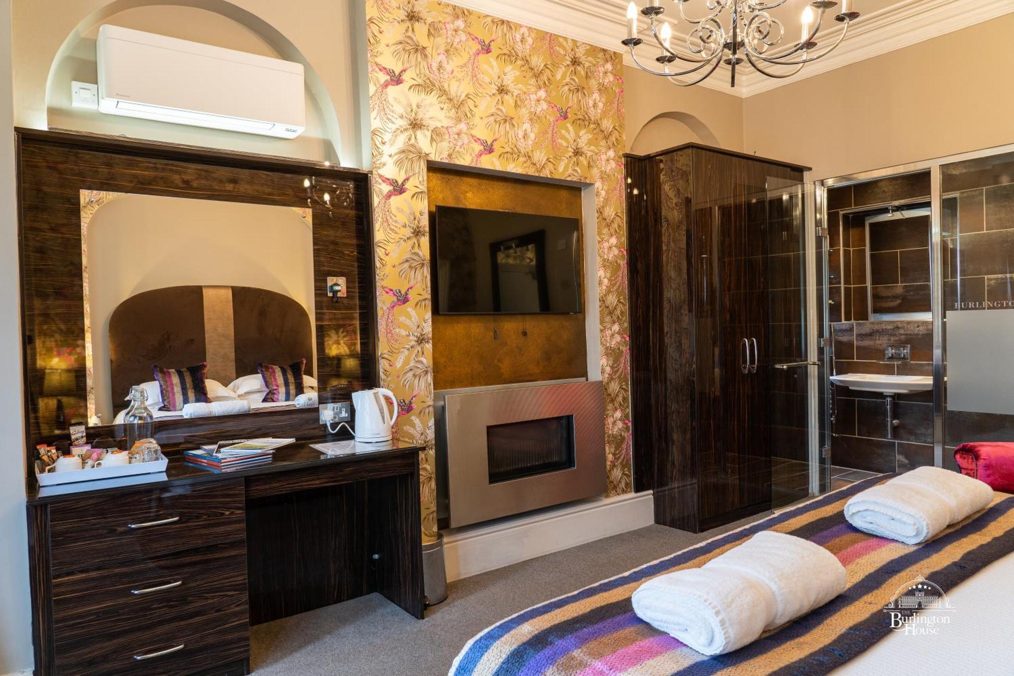 Burlington House Boutique Bed & Breakfast Oxford Ruang foto A room at the hotel